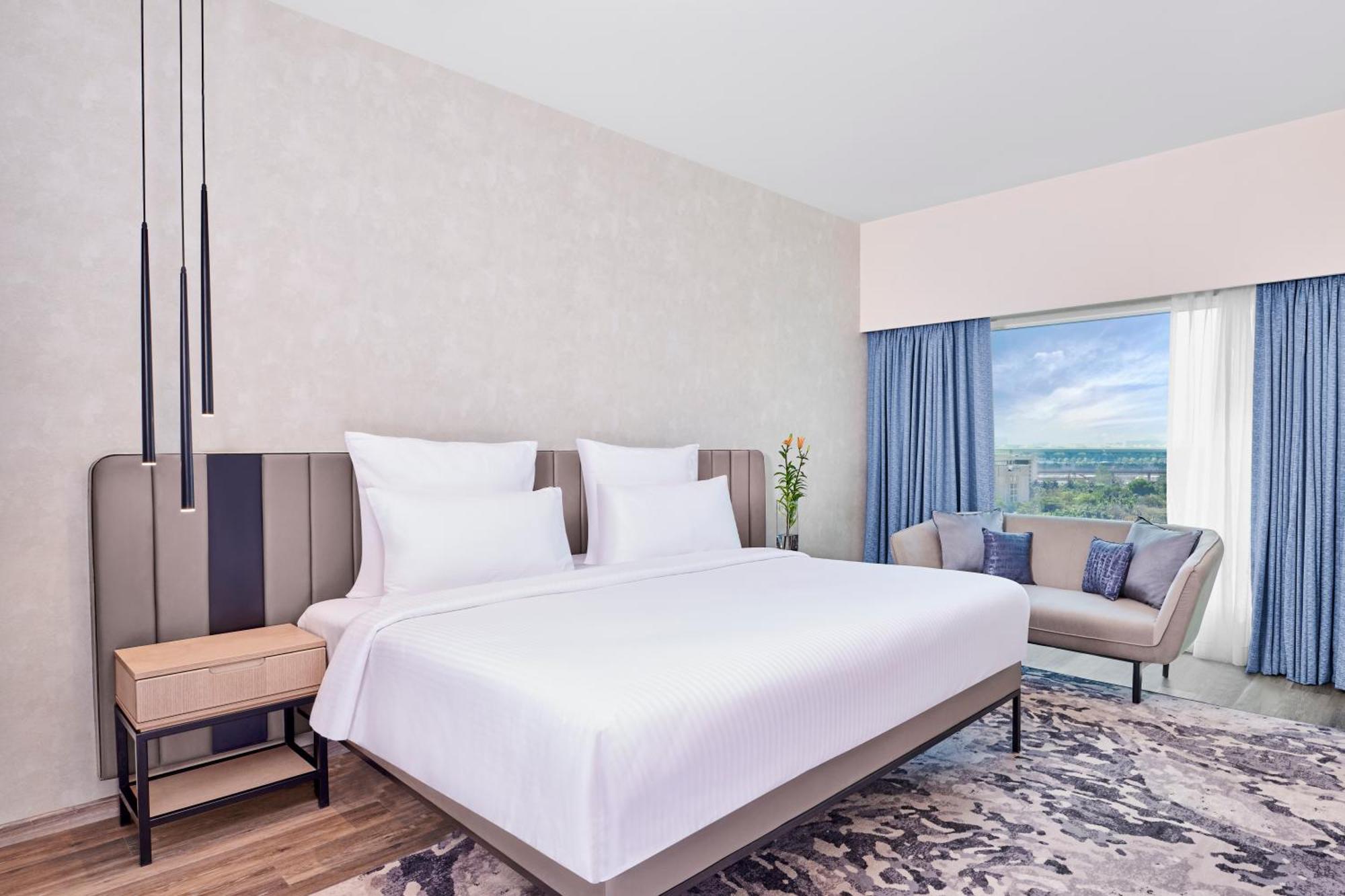 Novotel Mumbai International Airport Bagian luar foto Deluxe Ocean View