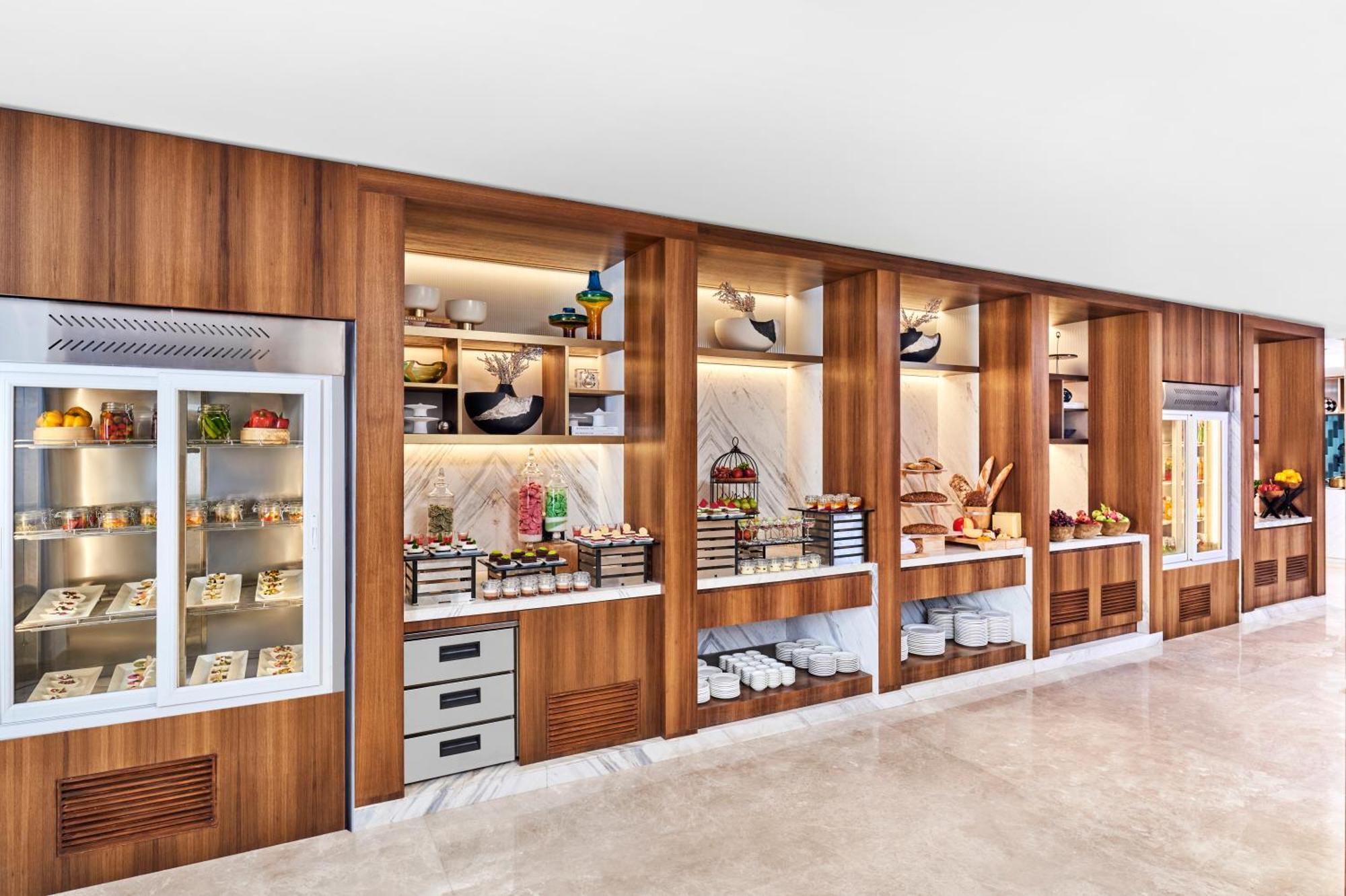 Novotel Mumbai International Airport Bagian luar foto The Pastry Shop