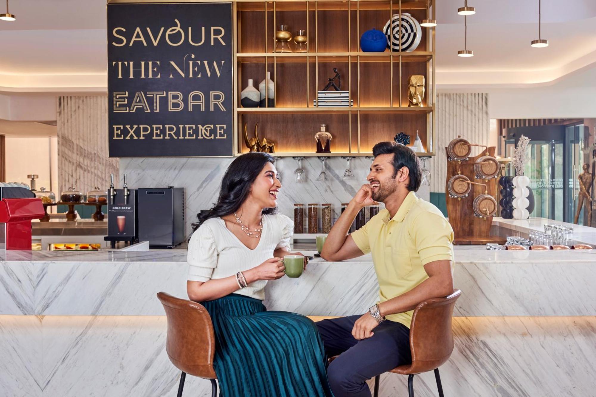 Novotel Mumbai International Airport Bagian luar foto The New Eat Bar Experience