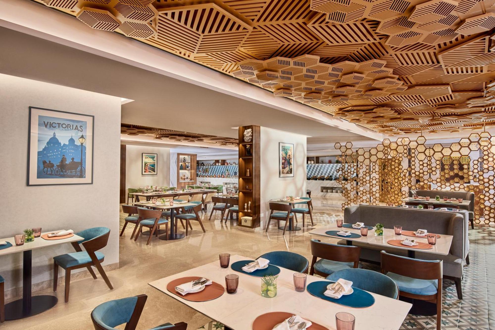 Novotel Mumbai International Airport Bagian luar foto The restaurant